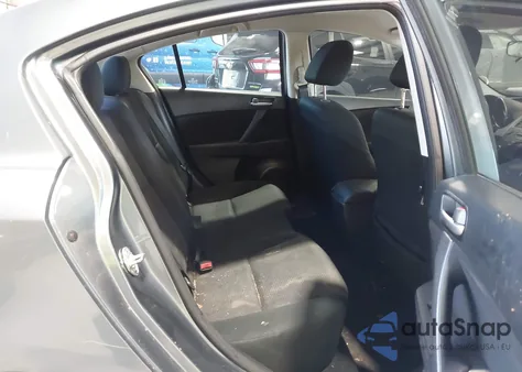 2012 Mazda Mazda3 I Sport из США, поврежденный, VIN JM1BL1UF5C1615548